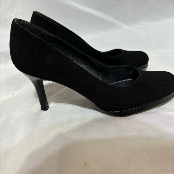 Stuart Weitzman - Picture 2 of 11